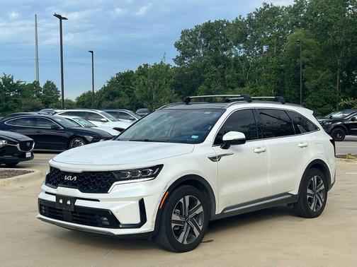 Snow White Pearl 2022 Kia Sorento Plug-In Hybrid SX
