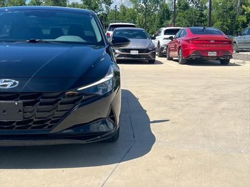 2023 Hyundai ELANTRA HEV Blue