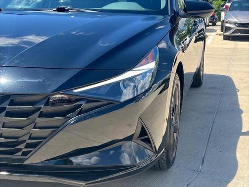 2023 Hyundai ELANTRA HEV Blue