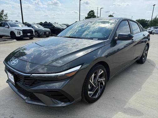 2025 Hyundai ELANTRA Sport