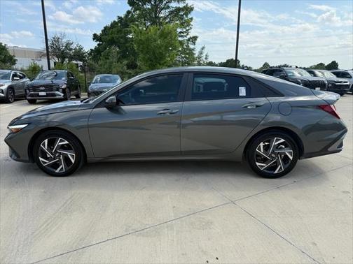 2025 Hyundai ELANTRA Sport