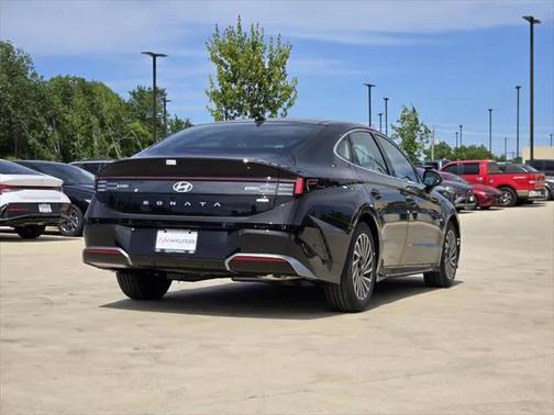 2025 Hyundai SONATA Hybrid Limited