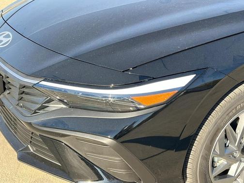 2026 Hyundai ELANTRA HEV Blue