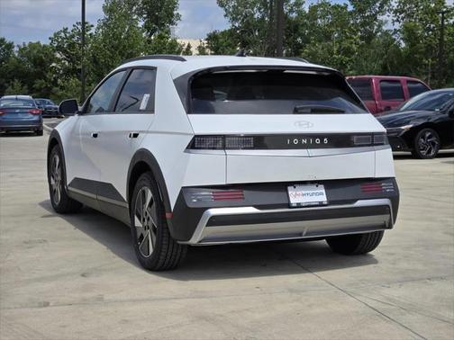 2025 Hyundai IONIQ 5 SEL