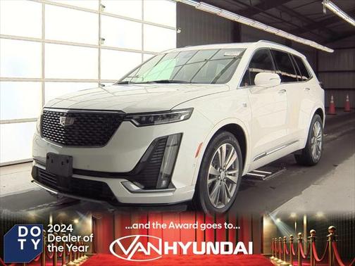 2022 Cadillac XT6 Premium Luxury FWD