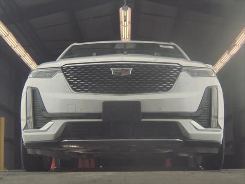 2022 Cadillac XT6 Premium Luxury FWD