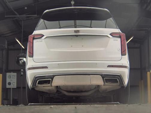 2022 Cadillac XT6 Premium Luxury FWD