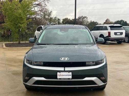 2026 Hyundai IONIQ 5 SE