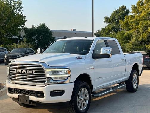 2023 RAM 2500 Laramie Crew Cab 4x4 6'4' Box