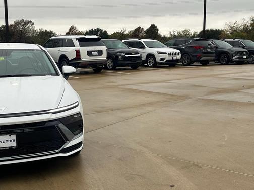 2026 Hyundai SONATA SE