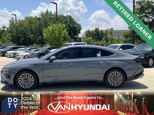 2025 Hyundai SONATA Hybrid SE