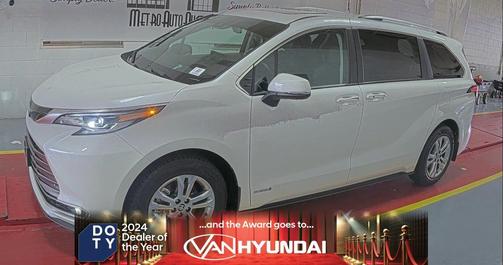2021 Toyota Sienna Platinum