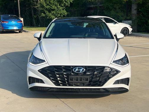 Quartz White 2022 Hyundai SONATA Limited