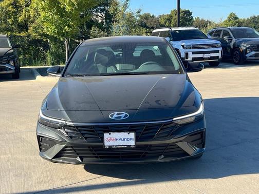 2025 Hyundai ELANTRA Sport