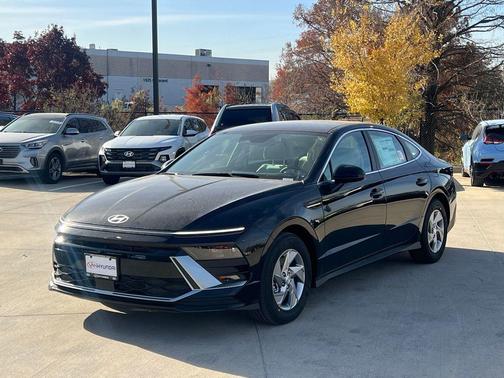 2026 Hyundai SONATA SE