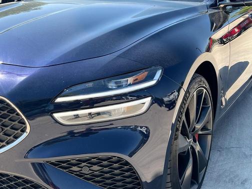 2023 Genesis G70 3.3T RWD