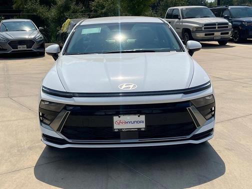 2026 Hyundai SONATA SEL