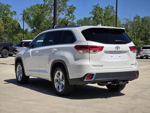 2017 Toyota Highlander Limited