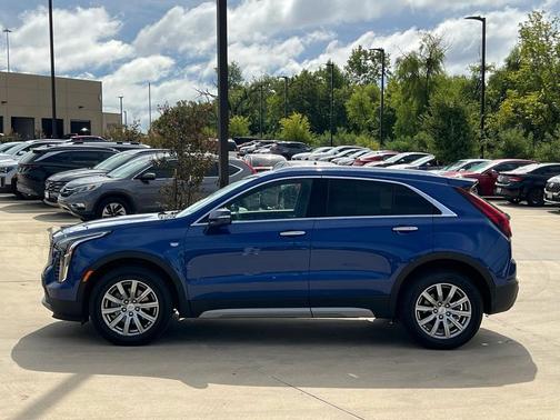2023 Cadillac XT4 Premium Luxury