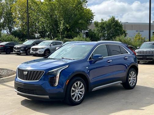 2023 Cadillac XT4 Premium Luxury