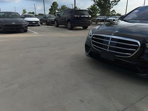 Black 2022 Mercedes-Benz S-Class 4MATIC