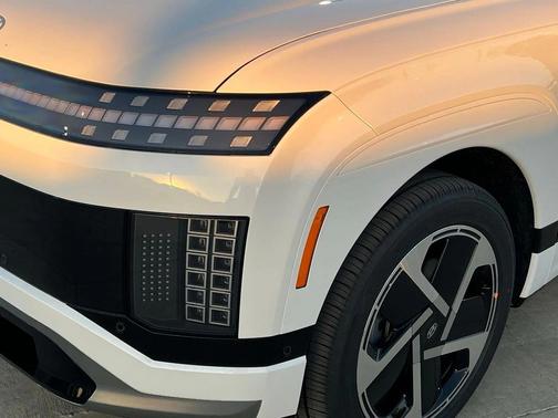 Snow White Pearl 2026 Hyundai IONIQ 9 Performance Calligraphy