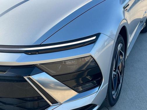 2026 Hyundai SONATA SEL