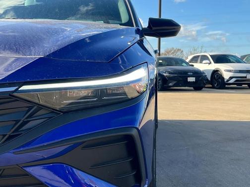 2026 Hyundai ELANTRA Sport