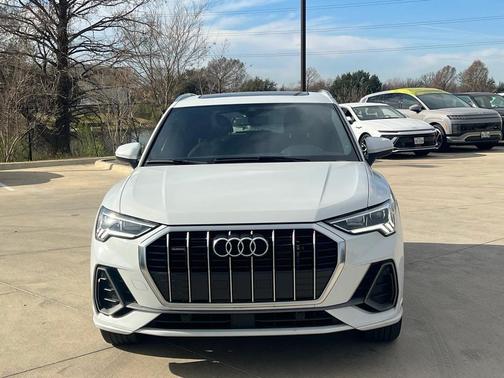 2024 Audi Q3 Premium 45 TFSI S line quattro Tiptronic