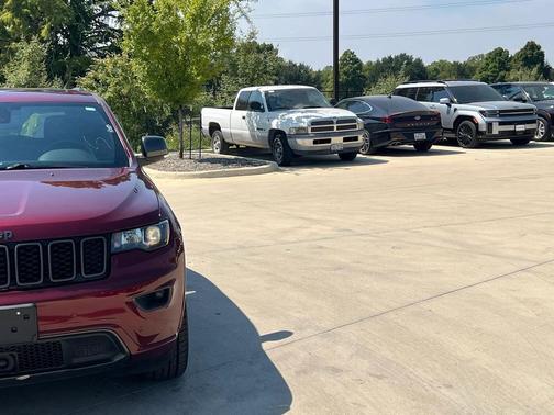 2021 Jeep Grand Cherokee 80th Anniversary 4x2
