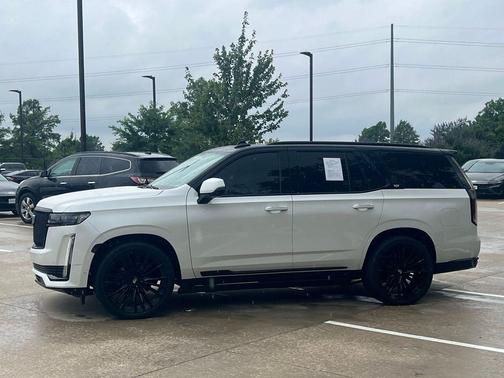 Crystal White Tricoat 2022 Cadillac Escalade Sport Platinum