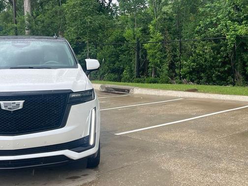 Crystal White Tricoat 2022 Cadillac Escalade Sport Platinum