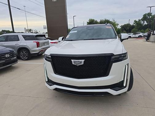 Crystal White Tricoat 2022 Cadillac Escalade Sport Platinum