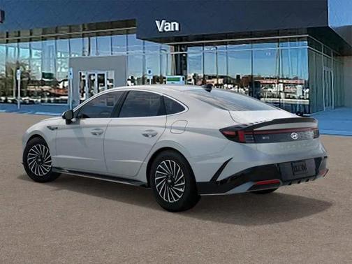 2025 Hyundai SONATA Hybrid SE