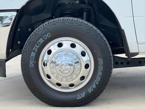 2024 RAM 3500 Laramie Crew Cab 4x4 8' Box
