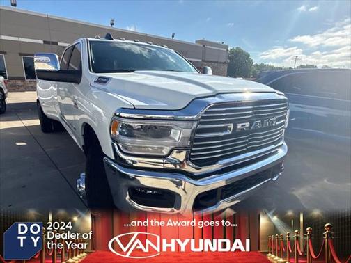 2024 RAM 3500 Laramie Crew Cab 4x4 8' Box