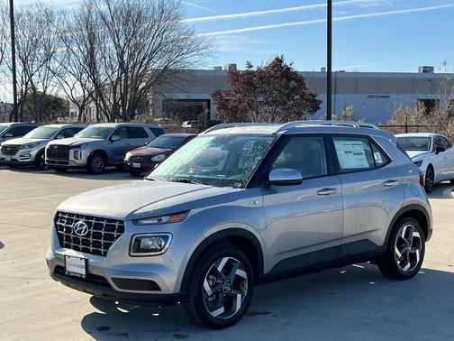 2026 Hyundai VENUE SEL