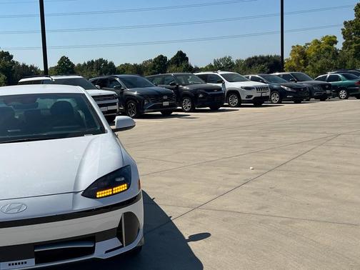 2025 Hyundai IONIQ 6 SE