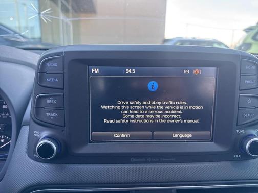 2021 Hyundai KONA SEL