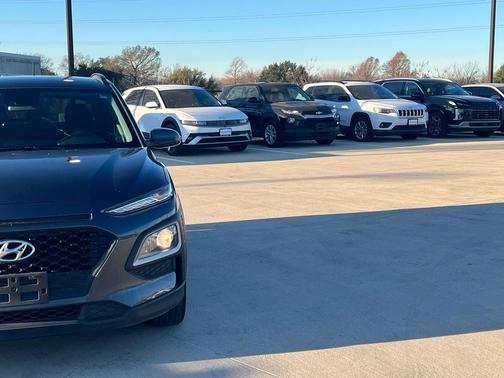 2021 Hyundai KONA SEL