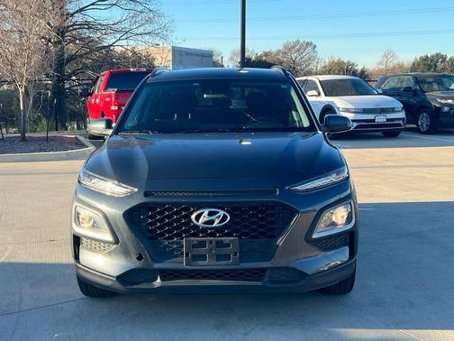 2021 Hyundai KONA SEL