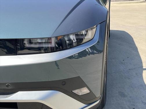 2025 Hyundai IONIQ 5 SE