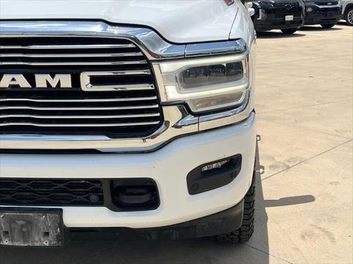 2023 RAM 2500 Laramie Crew Cab 4x4 6'4' Box