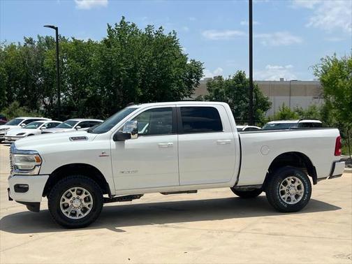 2023 RAM 2500 Laramie Crew Cab 4x4 6'4' Box