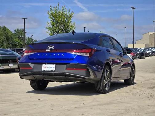 2025 Hyundai ELANTRA Sport