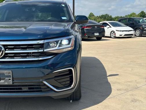 2021 Volkswagen Atlas Cross Sport 3.6L V6 SE w/Technology R-Line