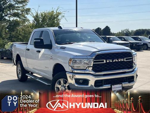2024 RAM 2500 Big Horn Crew Cab 4x4 6'4' Box
