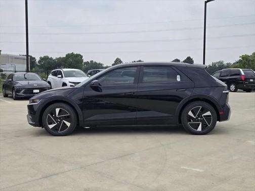 2025 Hyundai IONIQ 5 SE
