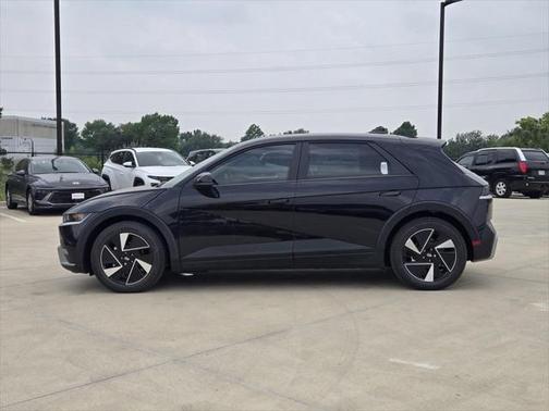 2025 Hyundai IONIQ 5 SE