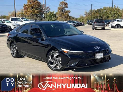 2025 Hyundai ELANTRA SEL